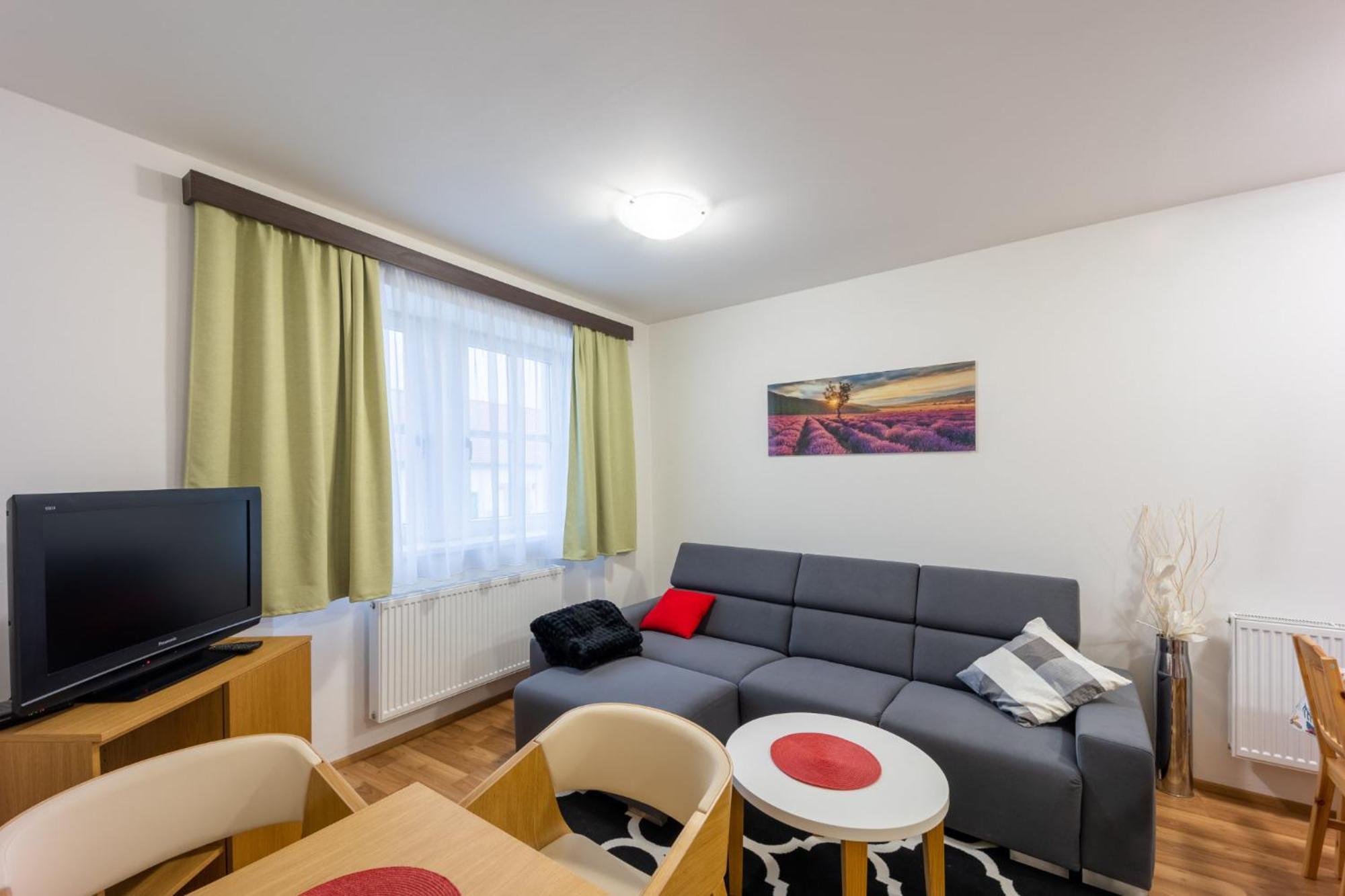 Bezauberndes Gaestehaus In Šatov Exteriér fotografie